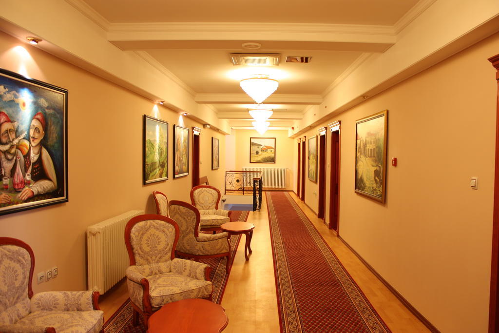 Garni Hotel Beograd เนโกติน ภายนอก รูปภาพ